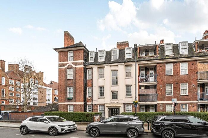 3 Bedroom Flat For Sale In Frampton Street, London, NW8