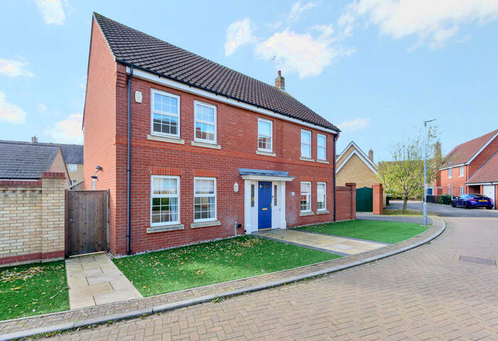 4 Bedroom Detached House To Rent In Oak Manor View, Great Leighs, Chelmsford, Essex, CM3