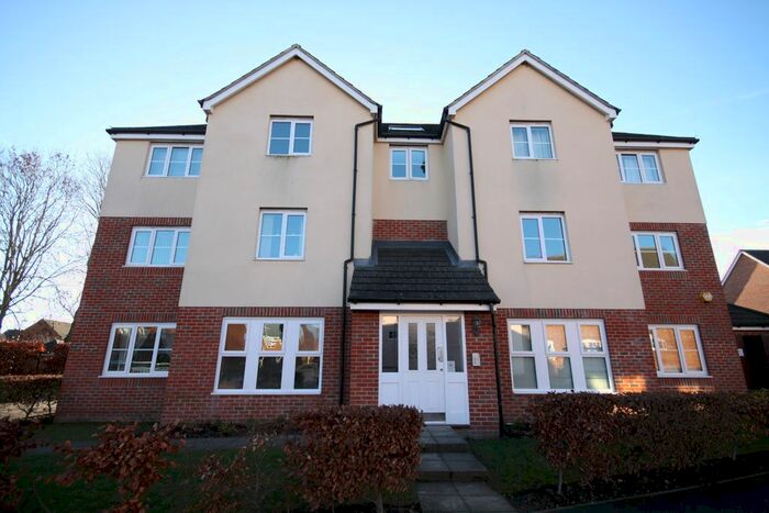 2 Bedroom Flat To Rent In Urquhart Road, Thatcham, RG19