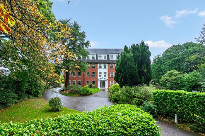 3 Bedroom Apartment For Sale In Bollin Court, Macclesfield Road, Wilmslow, Cheshire, SK9