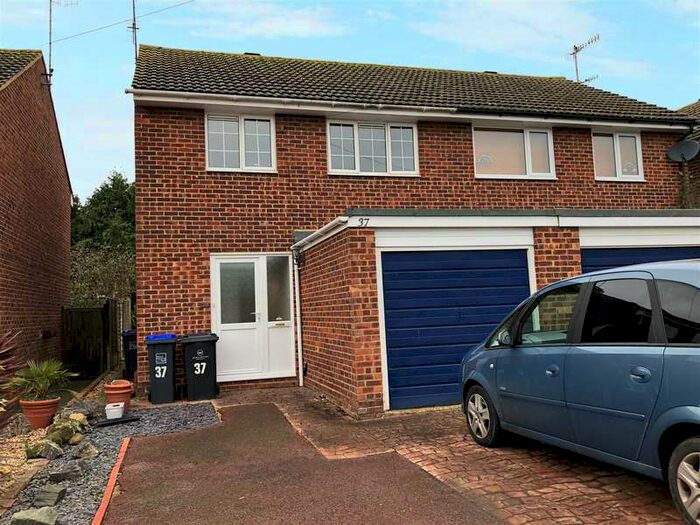 3 Bedroom House To Rent In Edmonton Road, Worthing, BN13