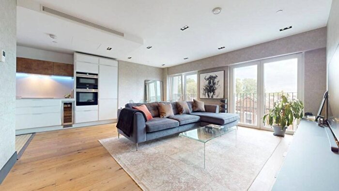 2 Bedroom Flat For Sale In Exchange Gardens, Vauxhall, London, SW8