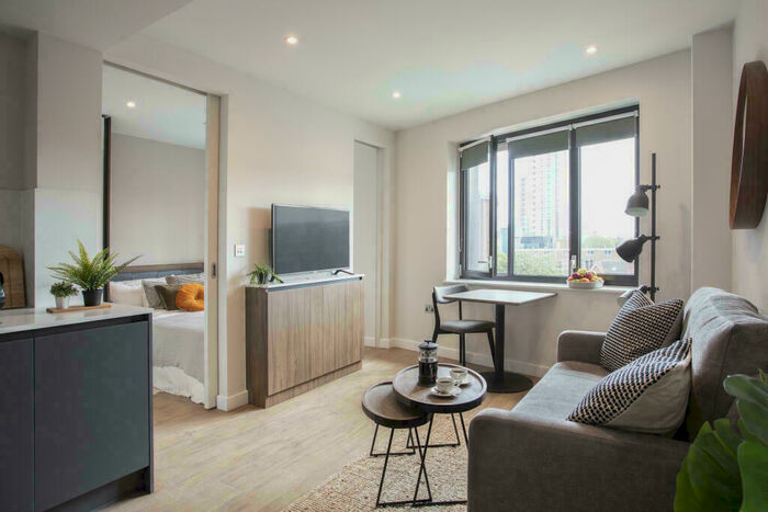 1 Bedroom Apartment To Rent In College Road, East Croydon, London, CR0