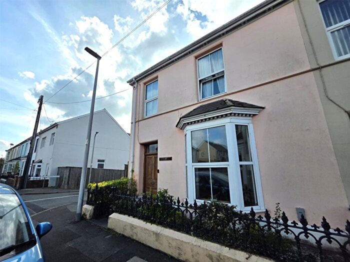 4 Bedroom End Of Terrace House For Sale In Woodbine Terrace, Pembroke, Pembrokeshire, SA71