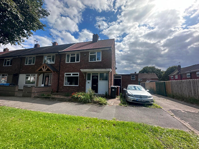 3 Bedroom End Of Terrace House For Sale In Griffin Road, Hull, Yorkshire, HU9