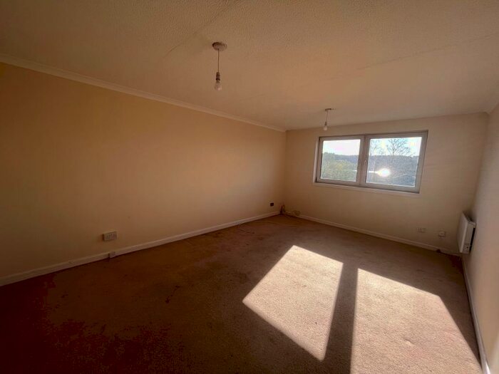 3 Bedroom Flat To Rent In Greenrigg Road, Cumbernauld, G67