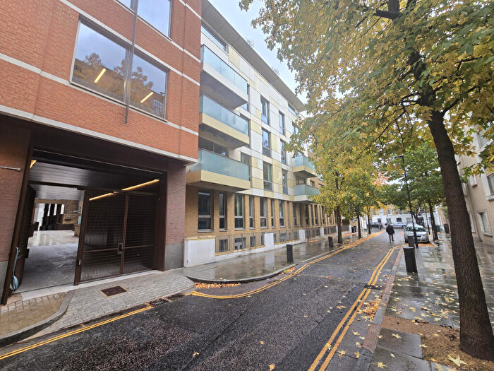 2 Bedroom Apartment To Rent In Trematon Walk, London, N1