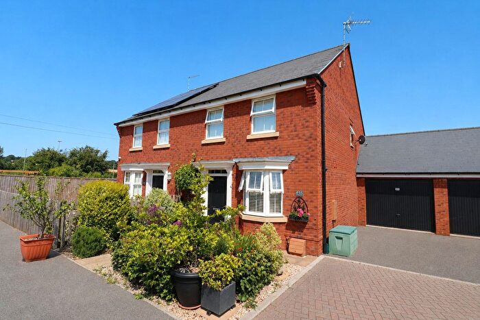 3 Bedroom Semi-Detached House For Sale In Dixon Close, Wiveliscombe, Taunton, TA4