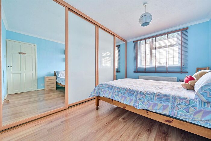 3 Bedroom End Of Terrace House For Sale In Hatherall Road, Maidstone, ME14