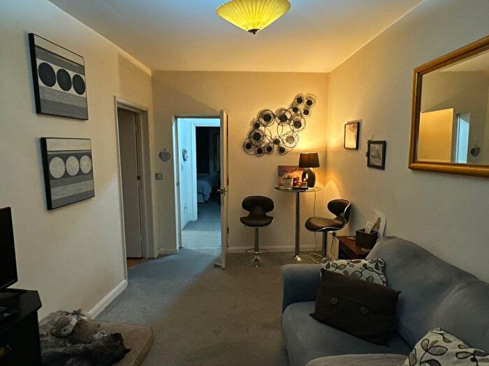 1 Bedroom Flat To Rent In Market Square, Leighton Buzzard, Beds, LU7