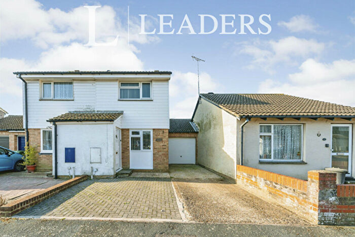 2 Bedroom Semi-Detached House To Rent In The Moorings, Littlehampton, BN17