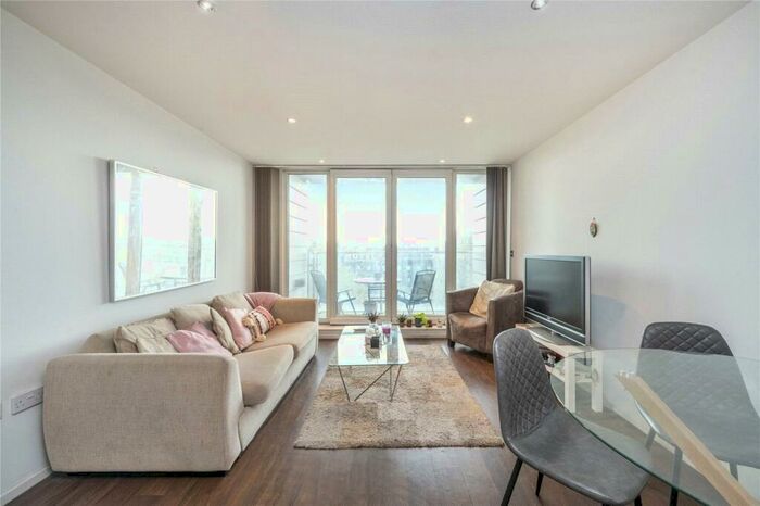 2 Bedroom Flat To Rent In The Oxygen, Western Gateway, E16