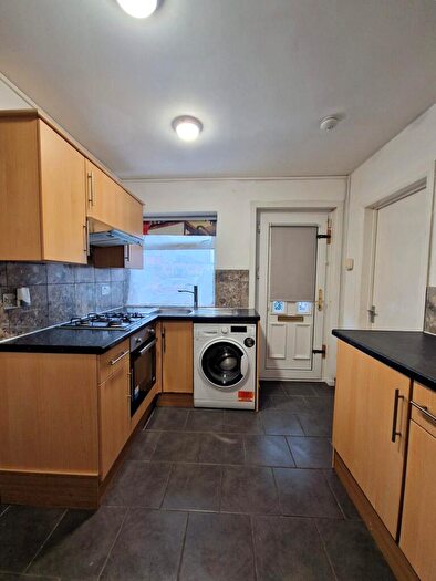 1 Bedroom Detached House To Rent In Broadhurst Avenue, Ilford, IG3
