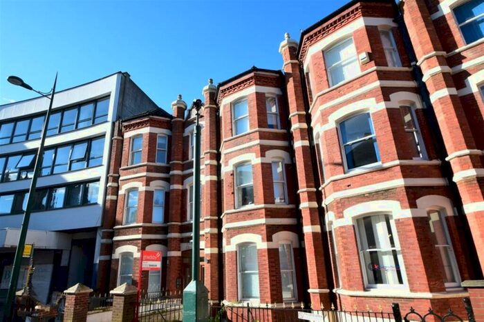 Flat To Rent In Bournemouth, BH1