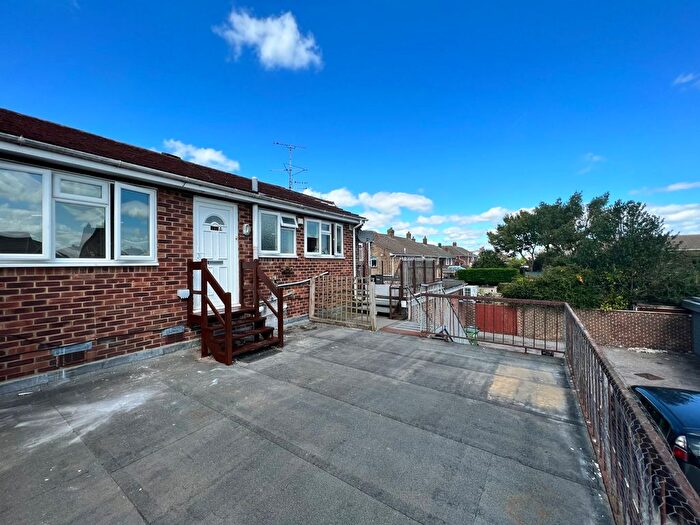 2 Bedroom Flat To Rent In Barnards Way, Charlton, Wantage, Oxfordshire, OX12