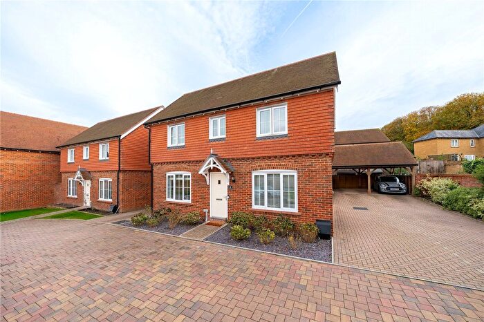 3 Bedroom Detached House For Sale In Parsonage Close, Hermitage Park, Maidstone, ME16
