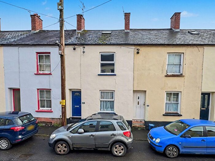 3 Bedroom Terraced House For Sale In John Street, Tiverton, EX16