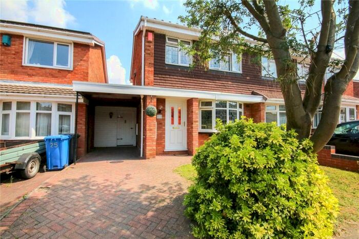 3 Bedroom Semi-Detached House To Rent In Scammerton, Wilnecote, Tamworth, Staffordshire, B77