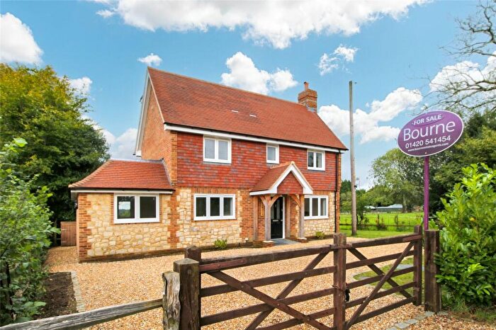 4 Bedroom Detached House For Sale In Petersfield Road, Monkwood, Alresford, Hampshire, SO24