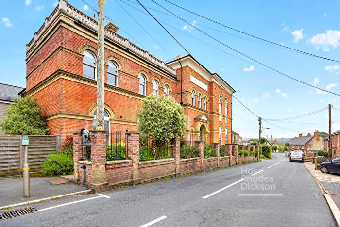 2 Bedroom Apartment For Sale In Main Road, Havenstreet, PO33