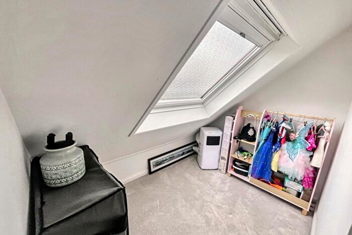 5 Bedroom Detached House For Sale In Bere Regis, BH20