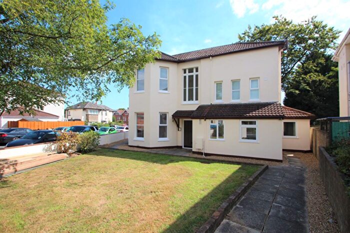 2 Bedroom Property To Rent In Southcote Road, Bournemouth, BH1