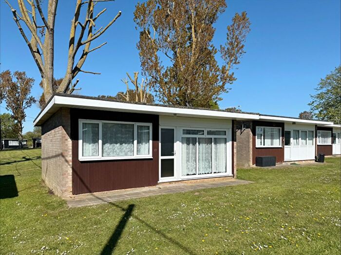 2 Bedroom Chalet For Sale In Beach Road, Hemsby, NR29