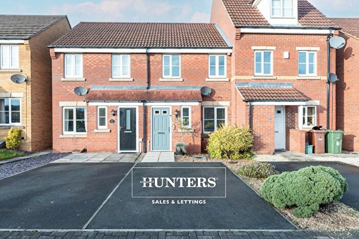 2 Bedroom Property To Rent In Rosehip Walk, Castleford, WF10