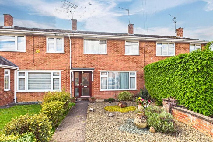 3 Bedroom Terraced House For Sale In Lynden Close, Holyport, Maidenhead, Berkshire, SL6