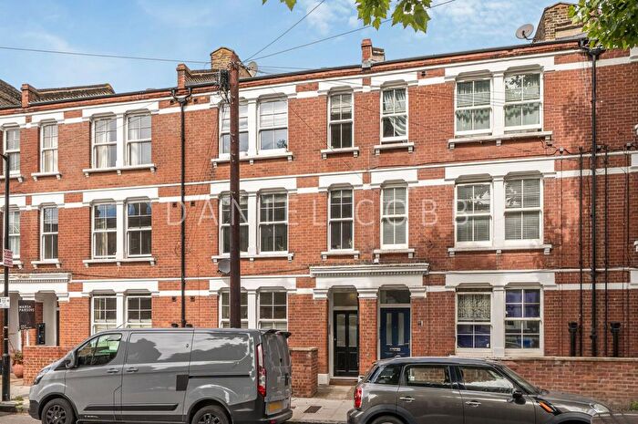 1 Bedroom Flat For Sale In De Laune Street, London, SE17