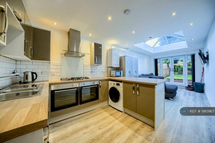 5 Bedroom Terraced House To Rent In Nicholls Street, Coventry, CV2