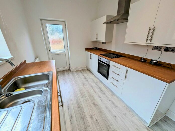 3 Bedroom Terraced House To Rent In Redland Street, Newport, Gwent, NP20