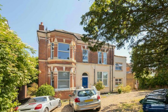 2 Bedroom Flat To Rent In Gloucester Road, Barnet, EN5