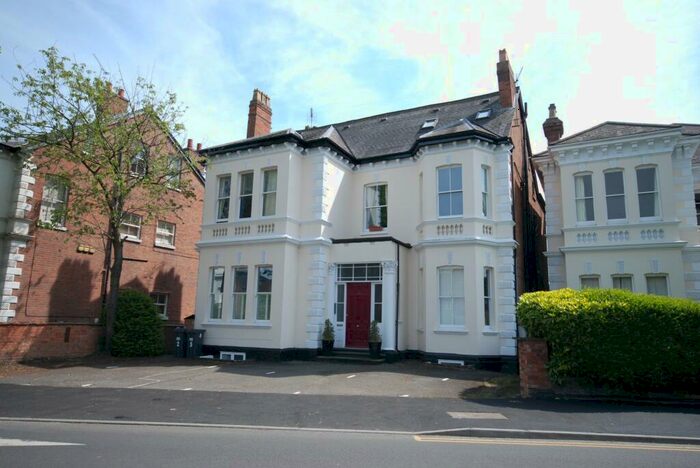 1 Bedroom Apartment To Rent In Warwick Place, Leamington Spa, CV32