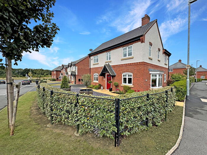 4 Bedroom Detached House For Sale In Ayrton Drive, Castle Donington, DE74