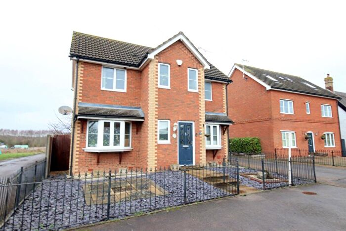 3 Bedroom Detached House For Sale In High Street, Greenfield, MK45