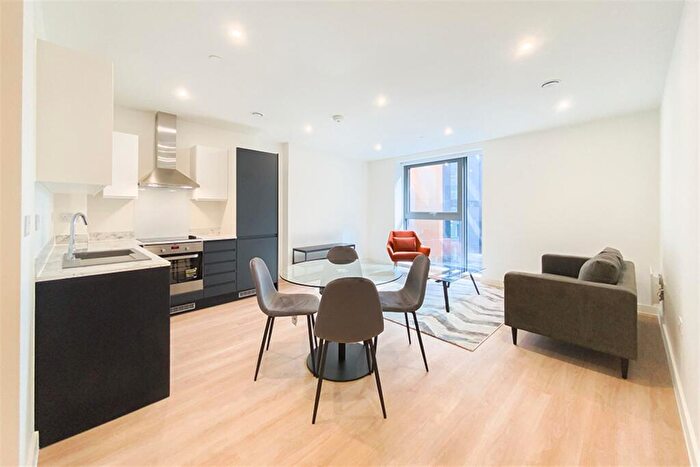 2 Bedroom Apartment To Rent In Laurence Place, M3