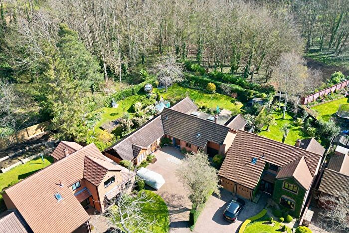 5 Bedroom Detached Bungalow For Sale In Tall Trees Close, Northampton, NN4