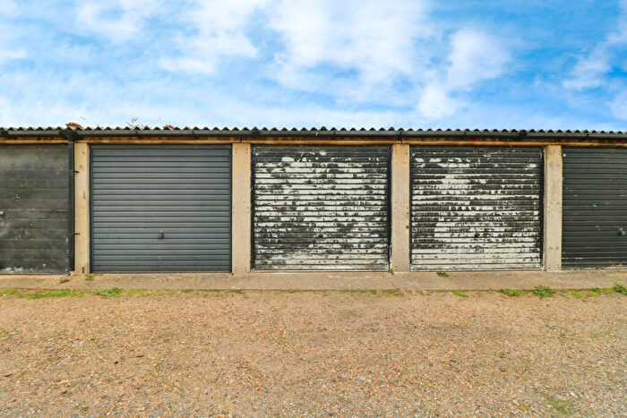 Garage / Parking To Rent In Ilfracombe Avenue, Southend-on-sea, SS1