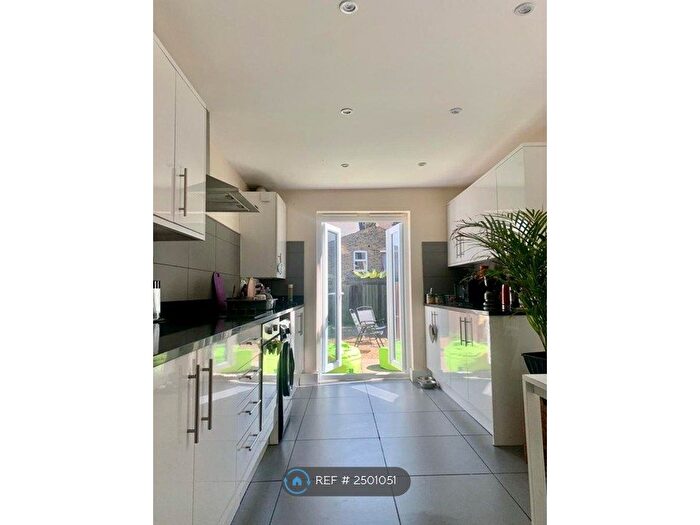 5 Bedroom Terraced House To Rent In Frith Road, London, E11