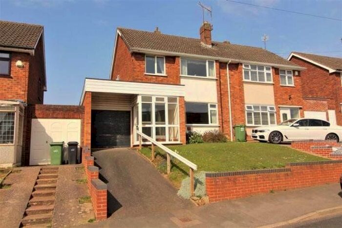 3 Bedroom Semi-Detached House To Rent In Coleridge Rise, Dudley, West Midlands, DY3