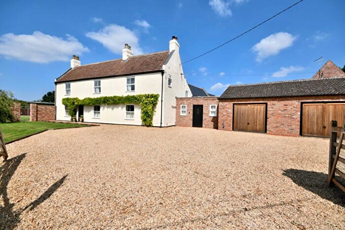 4 Bedroom Farm House For Sale In Black Horse Road, Clenchwarton, King'S Lynn, PE34