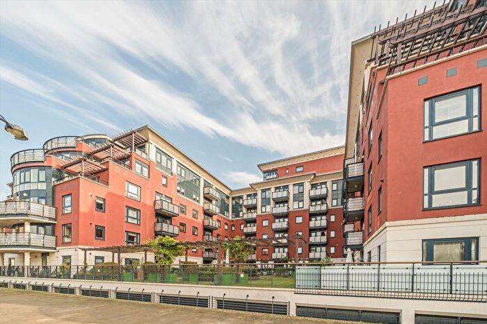 1 Bedroom Flat To Rent In Wadbrook Street, Kingston Upon Thames, KT1