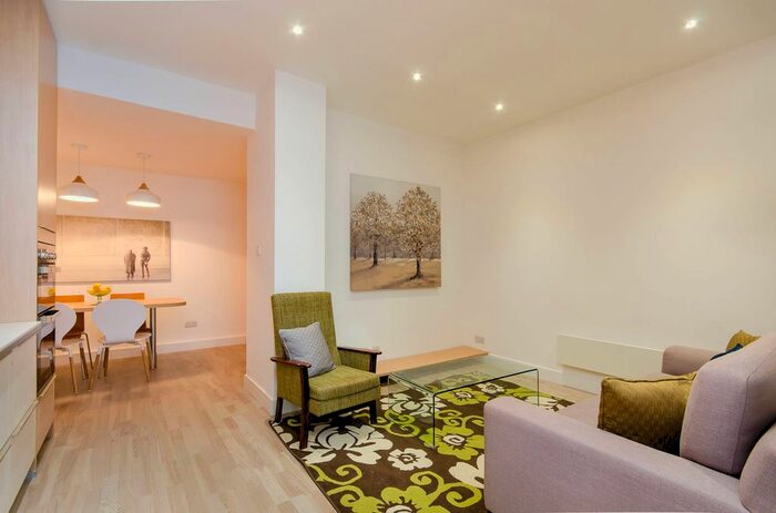 1 Bedroom Flat To Rent In Putney Bridge Road, Putney, London, SW15