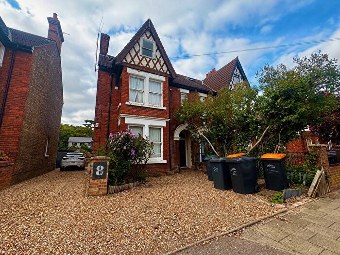 1 Bedroom Flat To Rent In St George's Road, Bedford, MK40