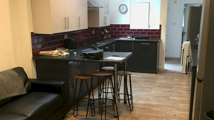 7 Bedroom Terraced House To Rent In Alton Road - Ensuite Student Property, B29
