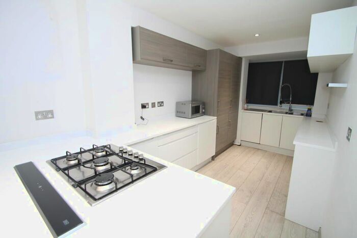 3 Bedroom Terraced House To Rent In Elmers End Road, Beckenham, Kent, BR3