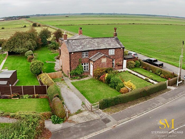 3 Bedroom Semi Detached House For Sale In Lord Sefton Way, Great Altcar, Liverpool, L37