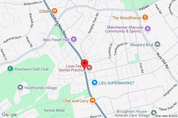 2 Bedroom Flat To Rent In Bury New Road, Prestwich, Manchester, M25