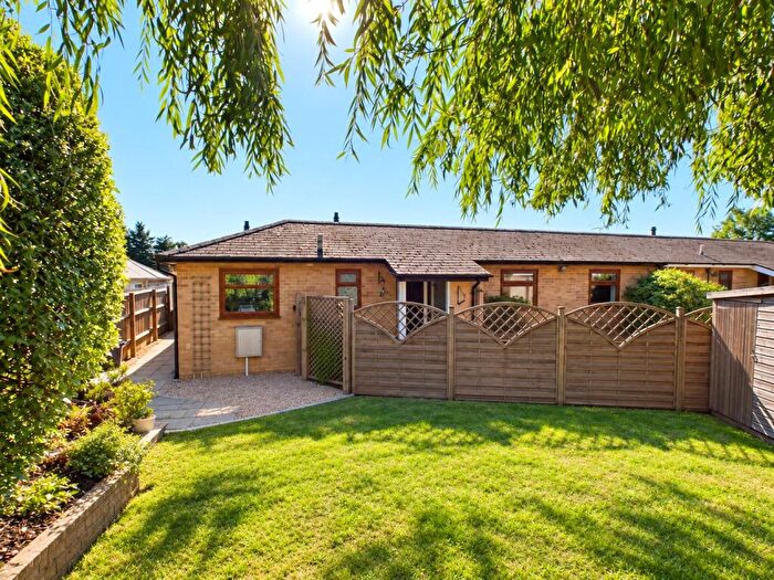 3 Bedroom Bungalow For Sale In Bluebell Close, Christchurch, Dorset, BH23